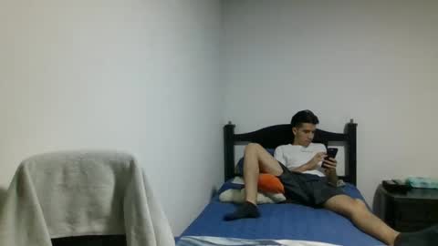 Snapshot of juanboytw chatting on 28, 1, 2025 juanboytw online show from 28, 1, 2025