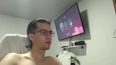 Snapshot of juanboytw chatting on 15, 9, 2025 juanboytw online show from 15, 9, 2025