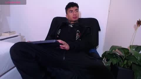 juancamilo66_ online show from 31, 12, 2024