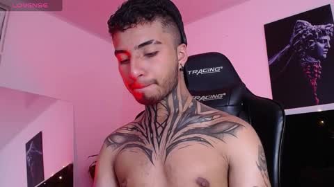 juancamilo66_ online show from 14, 2, 2025