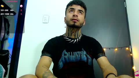 juancamilo66_ online show from 10, 3, 2025