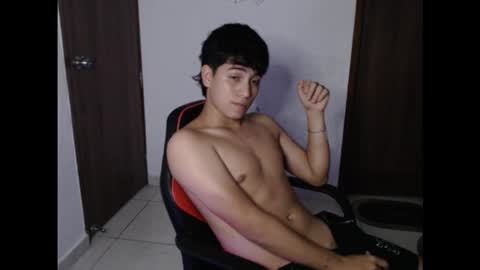 Snapshot of juandi_perez chatting on 8, 11, 2025 juan online show from 8, 11, 2025