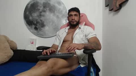 Snapshot of juanes_aristi chatting on 31, 10, 2025 Juanes online show from 31, 10, 2025