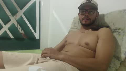 Snapshot of juanfe_style chatting on 19, 3, 2026 juanfe_style online show from 19, 3, 2026