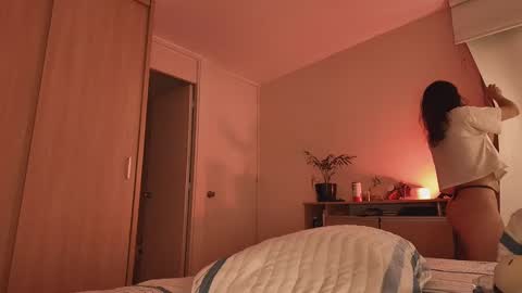 Snapshot of juanilla99 chatting on 24, 11, 2025 juanilla99 online show from 24, 11, 2025