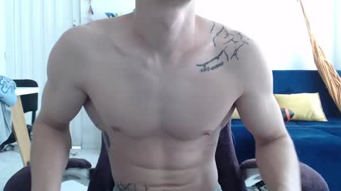 Snapshot of juanisimo_ chatting on 21, 1, 2025 JUANISIMO online show from 21, 1, 2025