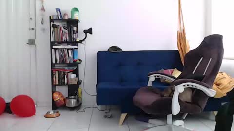 Snapshot of juanisimo_ chatting on 11, 2, 2025 JUANISIMO online show from 11, 2, 2025