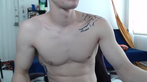 Snapshot of juanisimo_ chatting on 21, 2, 2025 JUANISIMO online show from 21, 2, 2025