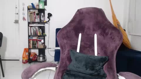 Snapshot of juanisimo_ chatting on 25, 2, 2025 JUANISIMO online show from 25, 2, 2025