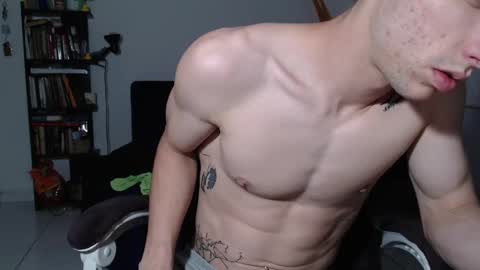 Snapshot of juanisimo_ chatting on 3, 3, 2025 JUANISIMO online show from 3, 3, 2025