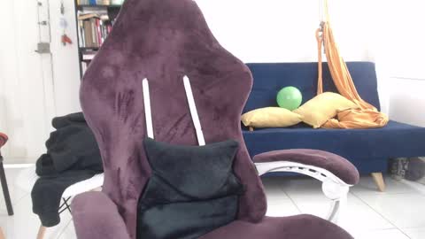 Snapshot of juanisimo_ chatting on 4, 3, 2025 JUANISIMO online show from 4, 3, 2025