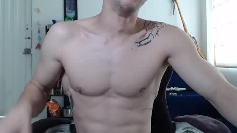 Snapshot of juanisimo_ chatting on 6, 3, 2025 JUANISIMO online show from 6, 3, 2025