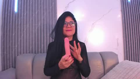 Snapshot of juannita_love chatting on 19, 5, 2026 juannita_love online show from 19, 5, 2026