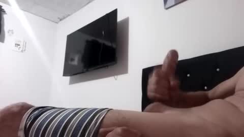 juanpinguin online show from 1, 2, 2025