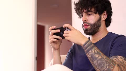 Juan online show from 4, 12, 2024