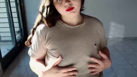 Snapshot of judithamelia chatting on 4, 12, 2024 Judithamelia online show from 4, 12, 2024