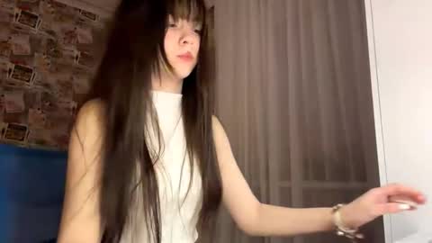 Snapshot of judyblihovde chatting on 20, 12, 2025 Mila online show from 20, 12, 2025