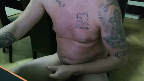 Snapshot of juicecuple chatting on 11, 1, 2025 CoupleJuice online show from 11, 1, 2025