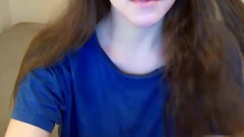 Snapshot of juicetalia chatting on 5, 2, 2025 JuiceTalia online show from 5, 2, 2025