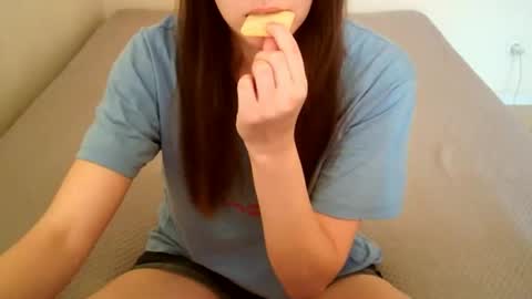 Snapshot of juicetalia chatting on 26, 10, 2025 JuiceTalia online show from 26, 10, 2025