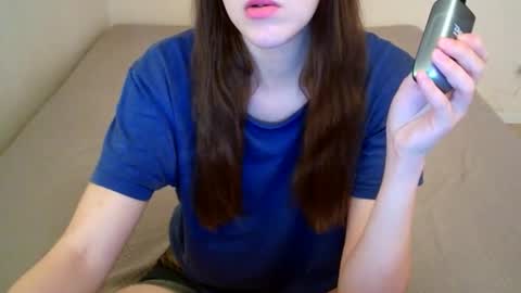 Snapshot of juicetalia chatting on 6, 11, 2025 JuiceTalia online show from 6, 11, 2025