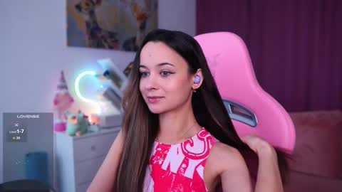 Snapshot of juicy___angel chatting on 13, 11, 2025 Angelina online show from 13, 11, 2025