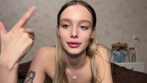 Snapshot of juicy_angels chatting on 3, 12, 2024 alexa online show from 3, 12, 2024