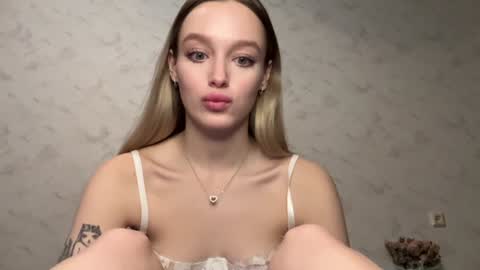 Snapshot of juicy_angels chatting on 28, 12, 2024 alexa online show from 28, 12, 2024