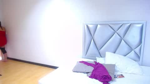 juicy_bignipples18 online show from 21, 1, 2025