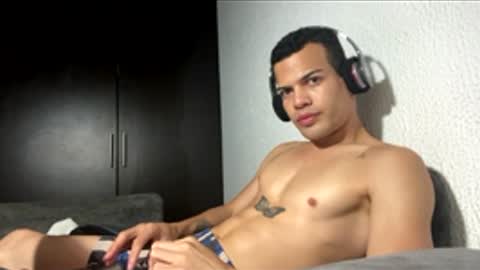 Snapshot of juicy_boy22 chatting on 13, 2, 2026 Miguel online show from 13, 2, 2026