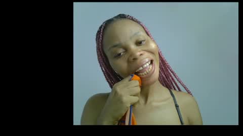 Snapshot of juicy_slut0 chatting on 21, 6, 2026 Champaign online show from 21, 6, 2026