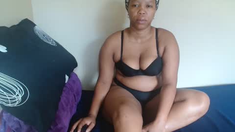 juicyass__ online show from 19, 12, 2025
