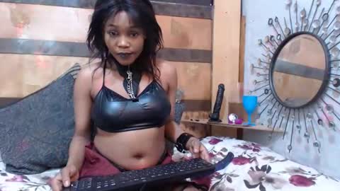 Snapshot of juicycandyxx chatting on 19, 10, 2025 juicycandyxx online show from 19, 10, 2025