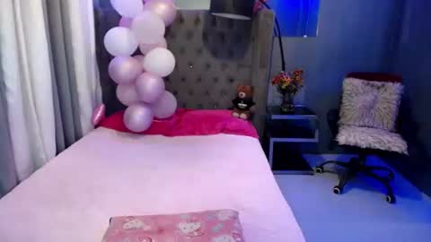 Den  online show from 5, 5, 2026