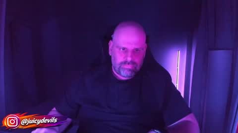 Snapshot of juicylounge chatting on 5, 4, 2026 JuicyLounge online show from 5, 4, 2026