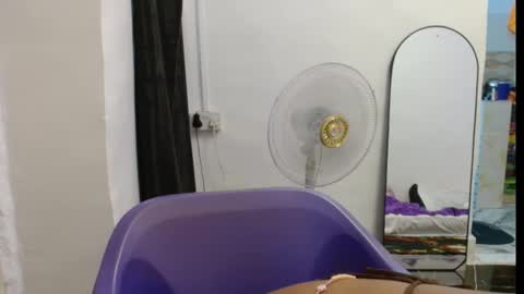 Snapshot of juicyxpink chatting on 2, 3, 2026 juicyxpink online show from 2, 3, 2026