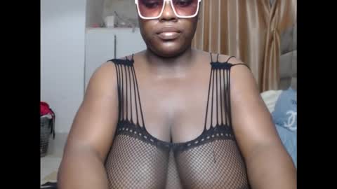 Snapshot of juicyxxxboobs chatting on 10, 1, 2026 juicyxxxboobs online show from 10, 1, 2026
