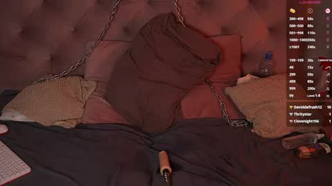 Julcy online show from 12, 3, 2026