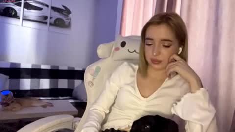 Eva  online show from 5, 2, 2026