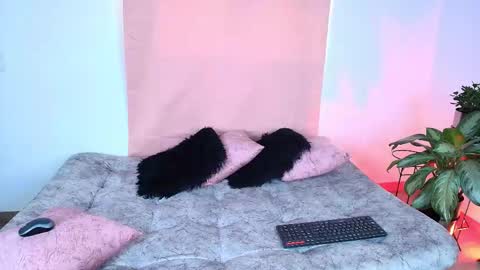 Jules and Gia online show from 25, 10, 2025