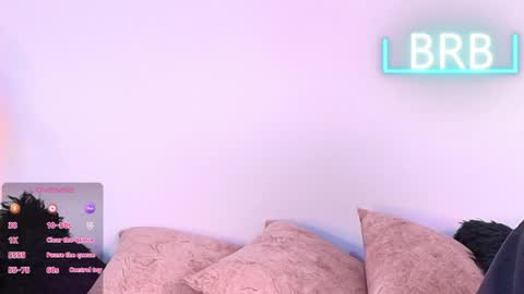 Jules and Gia online show from 8, 5, 2026