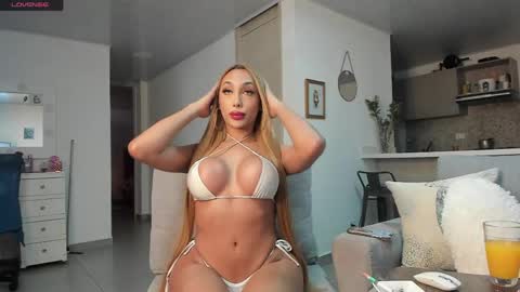 julessy online show from 8, 5, 2026