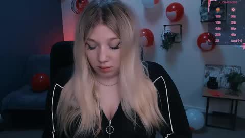 juli kisss online show from 24, 2, 2025