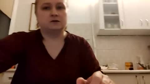 Julia online show from 7, 1, 2025