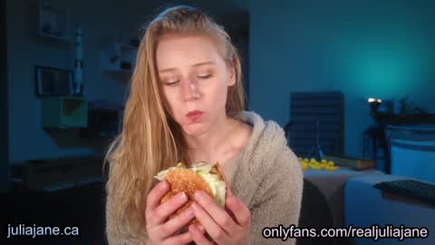 Snapshot of julia_jane chatting on 29, 1, 2025 Julia Jane online show from 29, 1, 2025