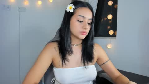 Snapshot of julia_strauns chatting on 3, 12, 2024 julia_strauns online show from 3, 12, 2024