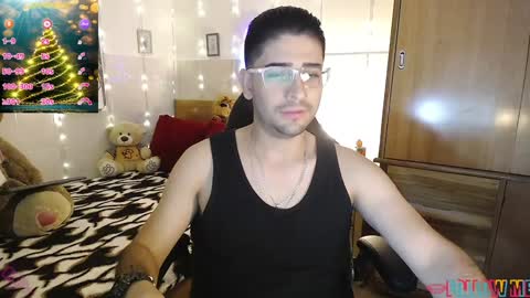 Snapshot of julian1225_ chatting on 4, 12, 2024 Julian online show from 4, 12, 2024