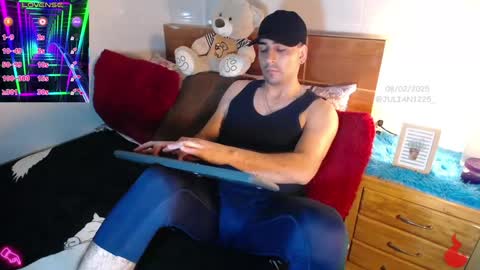 Snapshot of julian1225_ chatting on 8, 2, 2025 Julian online show from 8, 2, 2025
