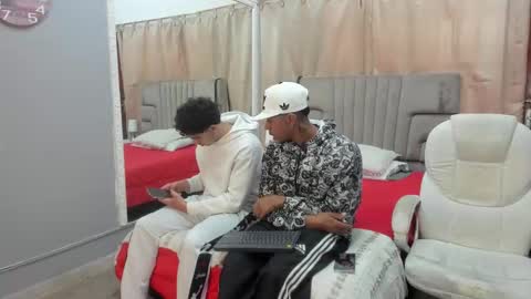 julian billy online show from 28, 1, 2025