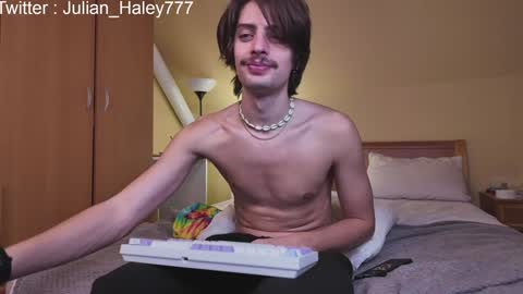 Snapshot of julian_cassablanca chatting on 12, 12, 2024 julian_cassablanca online show from 12, 12, 2024